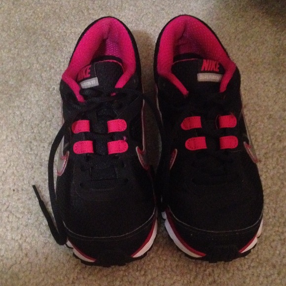 Nike dual fusion