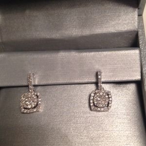 Beautiful authentic diamond earrings