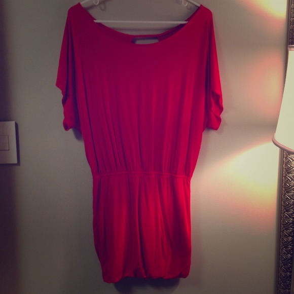 🆕Deep V back dress - Picture 1 of 4