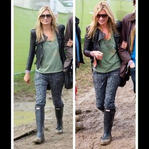 Celebrity trend! Snake skin print pants