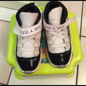 Kids jordans retro 11 Concords