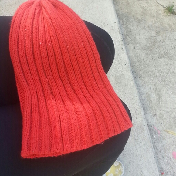 Classic Beanie - Picture 1 of 4