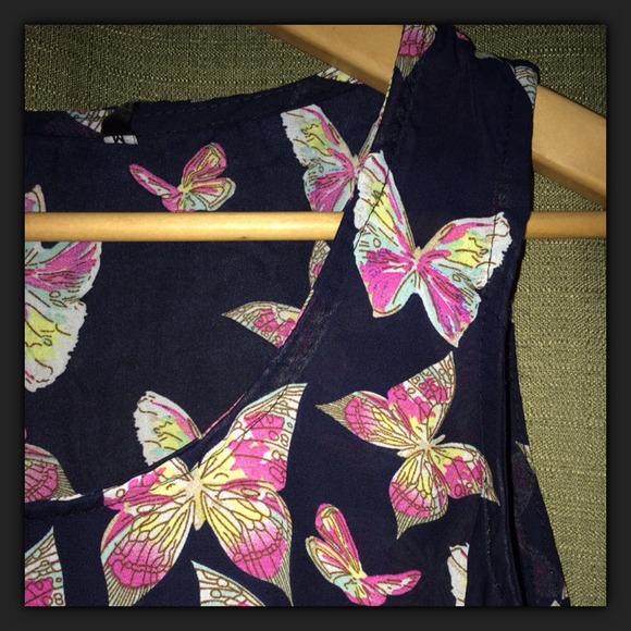 Butterfly Tank Top - Picture 3 of 4