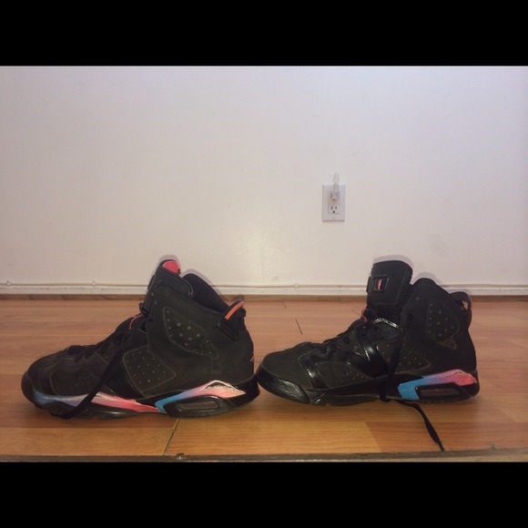 Jordan black shoes