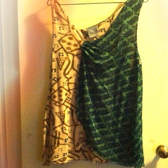 NWOT Anthro Draped Tank - Size Large - Picture 4 of 4