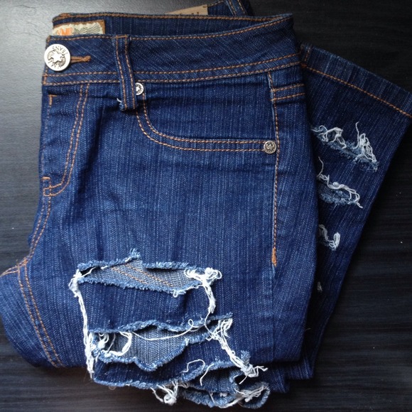 Distressed Front Ripped Jeans - Picture 1 of 1