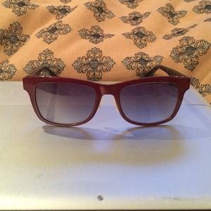 Marc Jacobs burgundy sunglasses w case and cloth