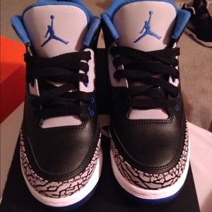 💕SOLD💕Air Jordan Retro 3 ; Sport Blues