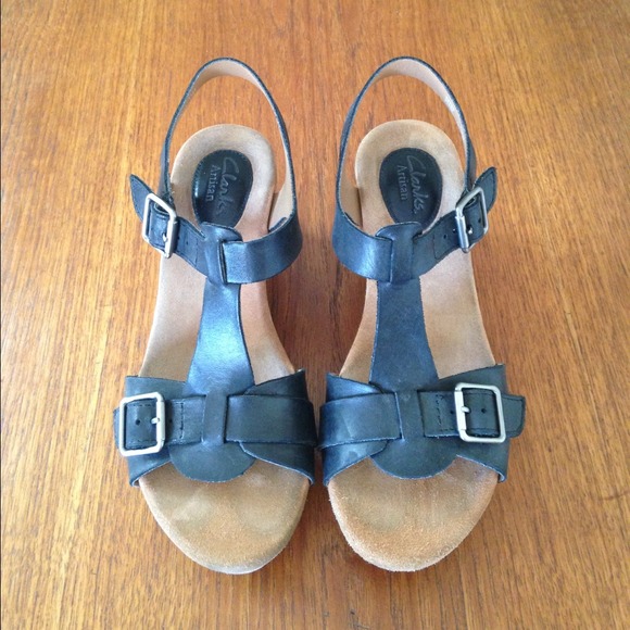 💙BUNDLED💙 Clarks Artisan Caslynn Paula Wedge - Picture 2 of 4