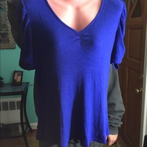 Royal blue lace back tee