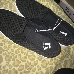 Black woven slip ons and cheetah shirt BUNDLE