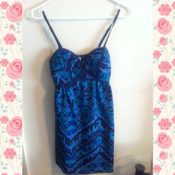 Geometric print party dress