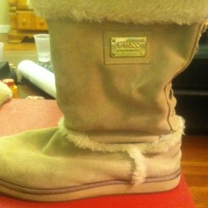 Guess boots