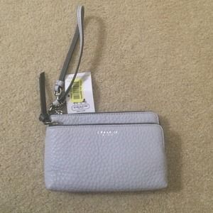 Coach Double Bleecker Double L-Zip Wristlet