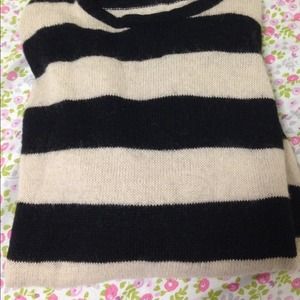 New Brandy Melville sweater