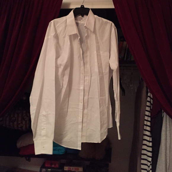 Man's white dress shirt. - Picture 1 of 4