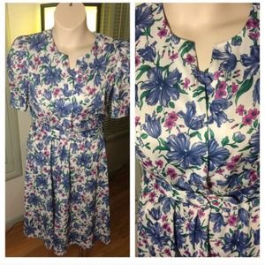 🎀Vintage belted floral dress🎀