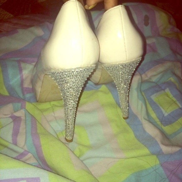 Size 7.5 to 8 Heels