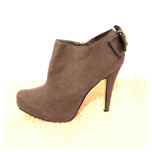 Ankle boots