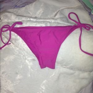 XOXOFLIPFLOP12 is a SCAMMER!!