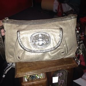 Kathy van Zealand cross body