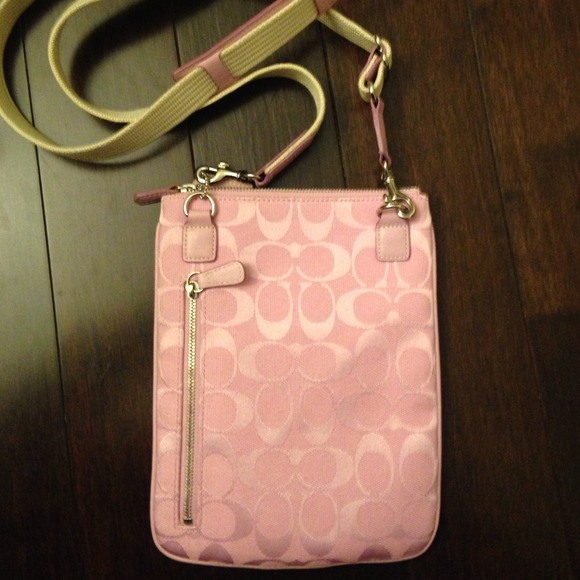 Coach Legacy Swingpack pink on pink - Picture 2 of 4
