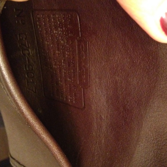 Coach dark brown crossbody - Picture 3 of 4