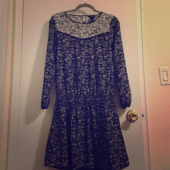 H&M black and cream pattern dress size 6