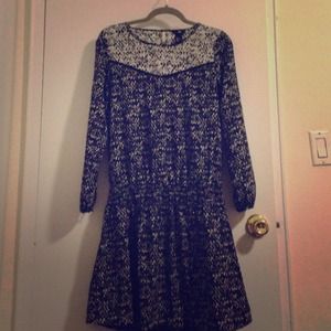 H&M black and cream pattern dress size 6