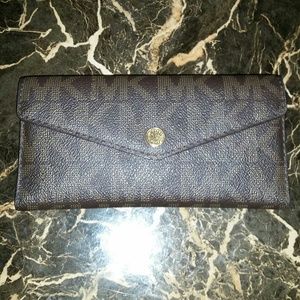Micheal Kors Wallet