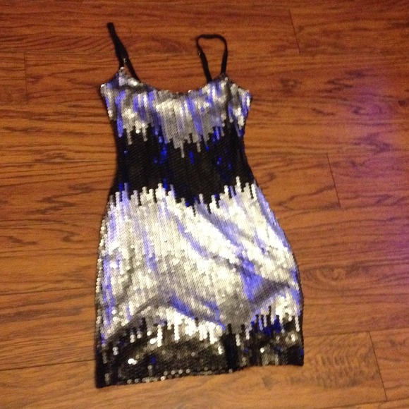 Guess Mini-dress!!!