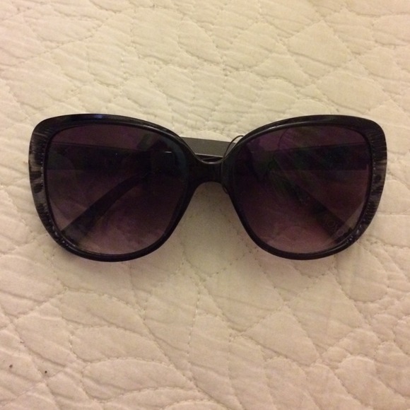 XOXO Accessories - Cat Eye Sunglasses