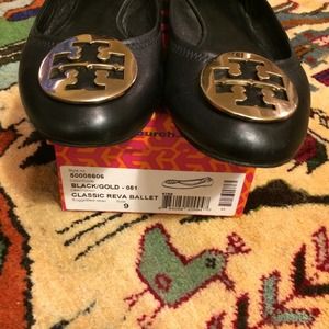 Tory Burch black and gold Reva flat