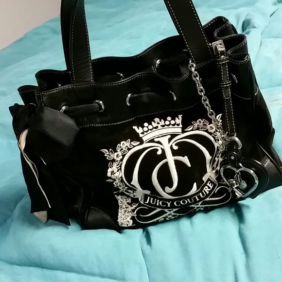 ⭐Sold in bundle⭐ Juicy Couture Black Handbag