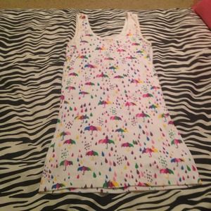 White Delia's rainy tank top