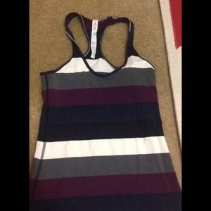 Lululemon size 6