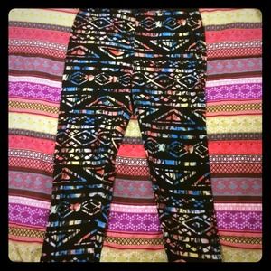 Forever21 Tribal Print Leggings
