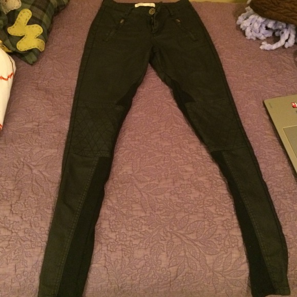 black skinny leg jeans - Picture 1 of 3