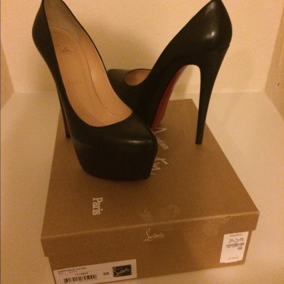 Authentic Christian Louboutin!!! 72 hr price drop!
