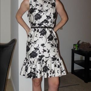 kate spade black and white floral dress. sz 2