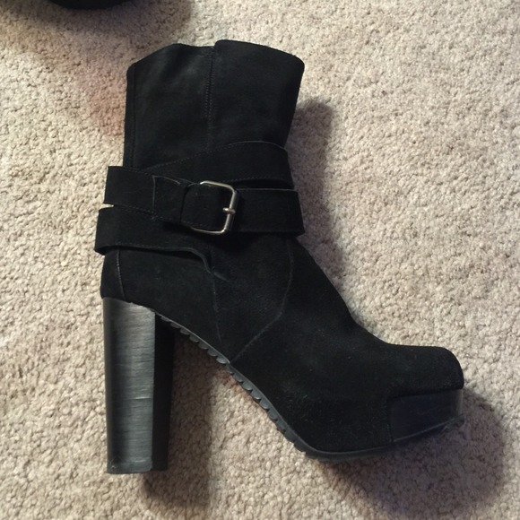 Sold! - Picture 2 of 4