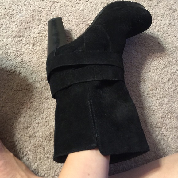 Sold! - Picture 3 of 4