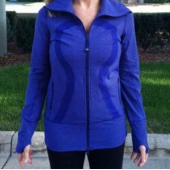 lululemon athletica Jackets & Blazers - 🎈Deal of the Day🎈Light Blue Lululemon jacket