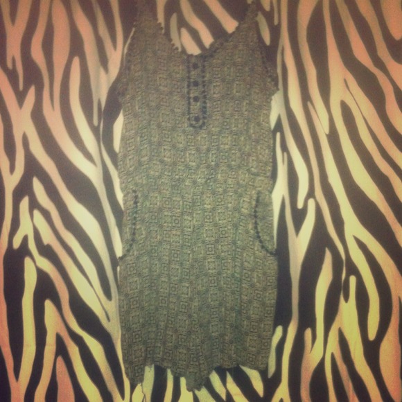 Romper - Picture 1 of 1