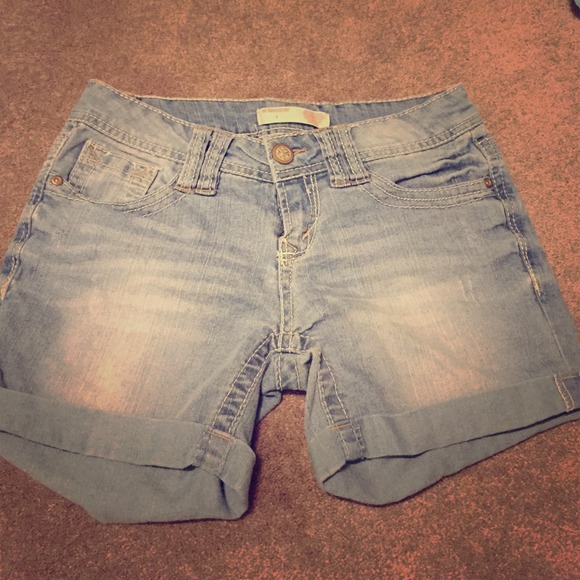 Light faded Shorts - Picture 1 of 2