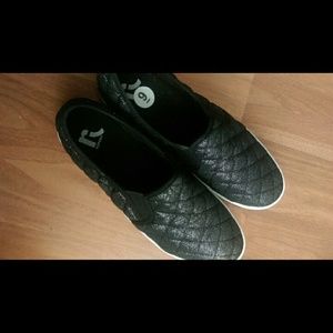 Black Glitter Quilt Slip Ons Size 9