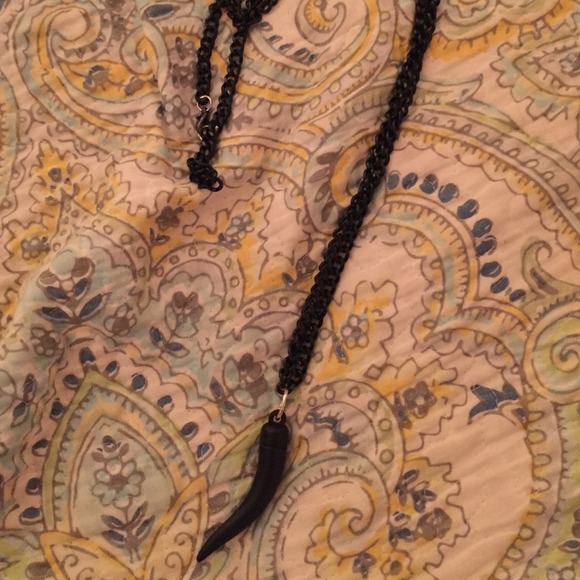 Long black necklace with Italian horn