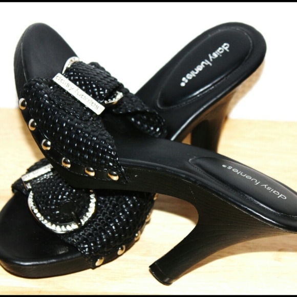 93 off Daisy Fuentes Shoes DAISY FUENTES LEATHER