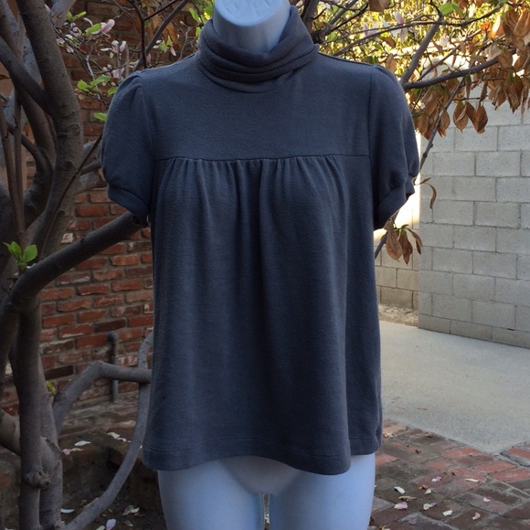 🎉 Bundle Victoria's Secret Dress & Gray Top 🎉 - Picture 3 of 4