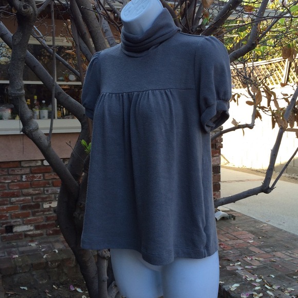 🎉 Bundle Victoria's Secret Dress & Gray Top 🎉 - Picture 4 of 4